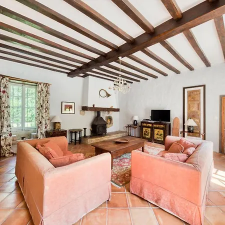 Cahuzac Chateau Sleeps 12 Pool Wifi Bergerac