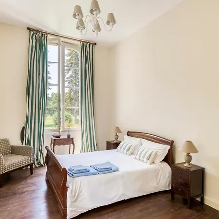 Ferienhaus Cahuzac Chateau Sleeps 12 Pool Wifi