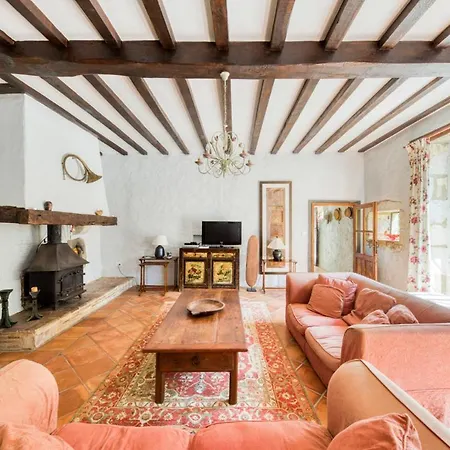 Cahuzac Chateau Sleeps 12 Pool Wifi Ferienhaus