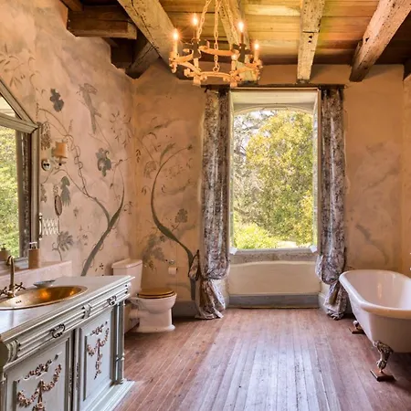 Cahuzac Chateau Sleeps 12 Pool Wifi Ferienhaus