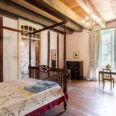 Cahuzac Chateau Sleeps 12 Pool Wifi Ferienhaus Bergerac