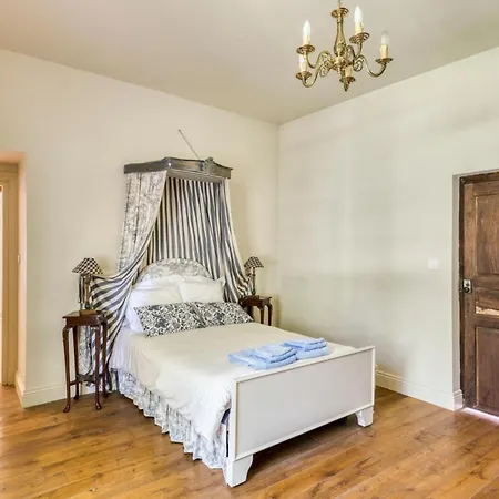 Cahuzac Chateau Sleeps 12 Pool Wifi * Bergerac